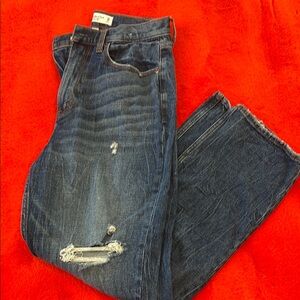 ABERCROMBIE Distressed Blue Jeans